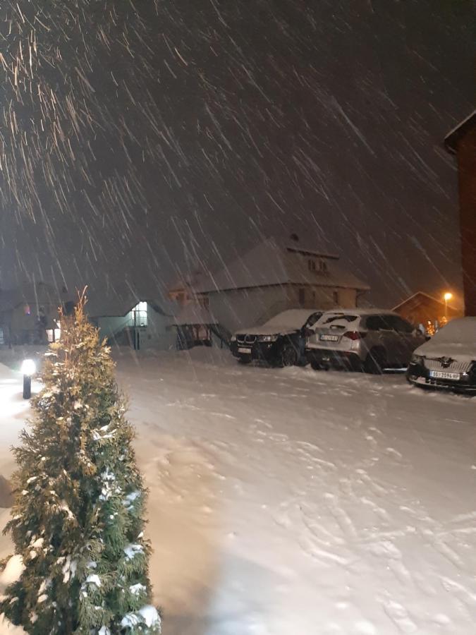 Narcis 17 - Novonamesteni Apartman Sa Prelepim Pogledom Na Tornik Zlatibor Luaran gambar